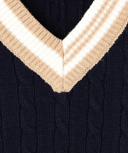 NICOLE CLUB（ニコル　クラブ）の「ケーブル編みチルデンベスト（ベスト・レディース・ネイビー/ブラウン/オフホワイト・FREE）」の14枚目の写真