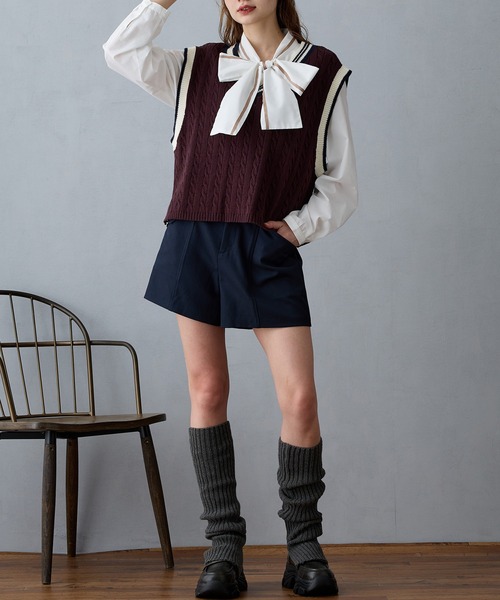 NICOLE CLUB（ニコル　クラブ）の「ケーブル編みチルデンベスト（ベスト・レディース・ネイビー/ブラウン/オフホワイト・FREE）」の9枚目の写真