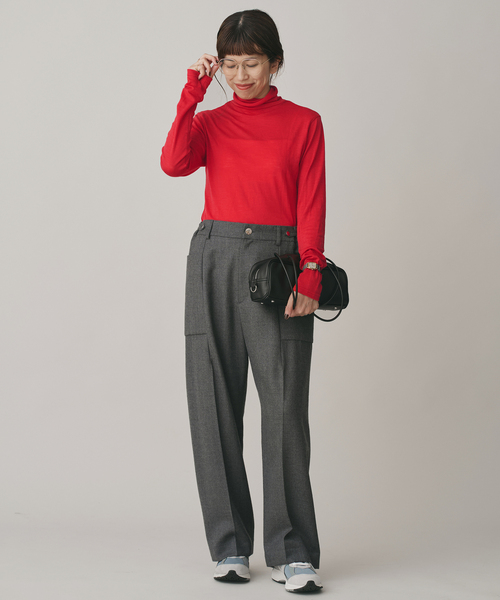 IENA（イエナ）の「《追加》Super120’s ウールタートルプルオーバー（Tシャツ/カットソー・レディース・ホワイト/チャコールグレー/レッド・FREE）」の6枚目の写真