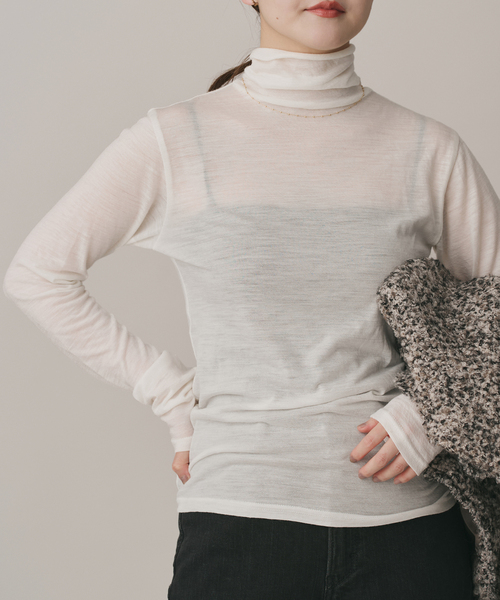 IENA（イエナ）の「《追加》Super120’s ウールタートルプルオーバー（Tシャツ/カットソー・レディース・ホワイト/チャコールグレー/レッド・FREE）」の16枚目の写真
