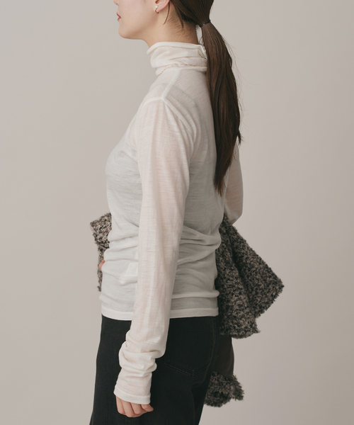 IENA（イエナ）の「《追加》Super120’s ウールタートルプルオーバー（Tシャツ/カットソー・レディース・ホワイト/チャコールグレー/レッド・FREE）」の18枚目の写真