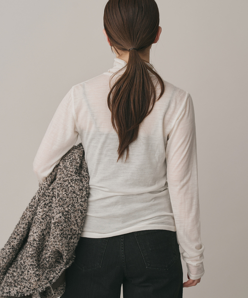 IENA（イエナ）の「《追加》Super120’s ウールタートルプルオーバー（Tシャツ/カットソー・レディース・ホワイト/チャコールグレー/レッド・FREE）」の19枚目の写真