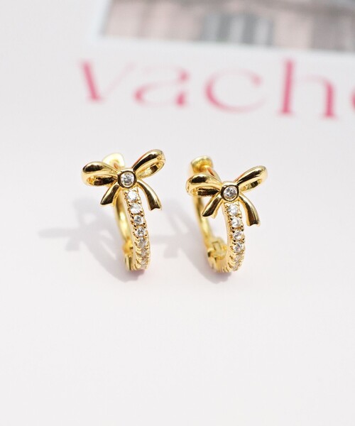 Tiaclasse(ティアクラッセ)の「【安田美沙子さん着用・金属アレルギー対応】リボンフープピアス(ピアス(両耳用)・レディース・シルバー/ゴールド・FREE)」の4枚目の写真