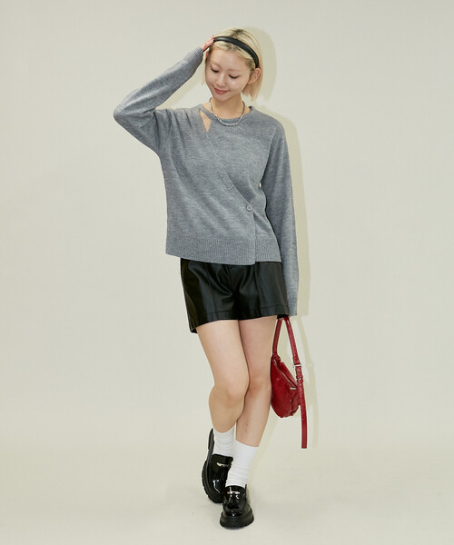 PUBLUX(パブリュクス)の「PUBLUX/パブリュクス カシュクールニット 限定展開(ニット/セーター・レディース・グレー/ブラウン/チャコールグレー・フリ-)」の9枚目の写真