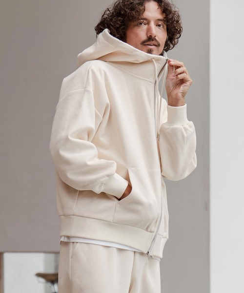 CAMBIO(カンビオ)の「mpa3980-Back Shaggy Boa Bonding Waffle Zip Up Parka ジップアップパーカー(A57425cmb)(パーカー・メンズ・ブラック/ミックスグレー/オフホワイト/ブルー・S/M/L)」の1枚目の写真