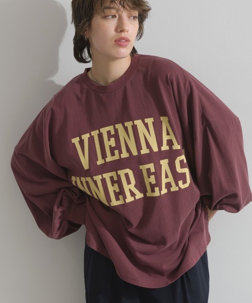 enhaut(アンオート)の「ピグメントOE天竺 ロゴプリント 袖ボリュームTシャツ VIENNA ロンT(Tシャツ/カットソー・レディース・アイボリー/グレイッシュベージュ/チャコールグレー/バーガンディー/ネイビー・FREE)」の5枚目の写真
