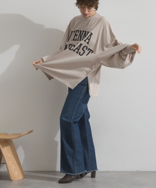 enhaut(アンオート)の「ピグメントOE天竺 ロゴプリント 袖ボリュームTシャツ VIENNA ロンT(Tシャツ/カットソー・レディース・アイボリー/グレイッシュベージュ/チャコールグレー/バーガンディー/ネイビー・FREE)」の13枚目の写真