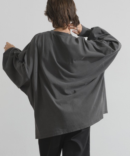 enhaut(アンオート)の「ピグメントOE天竺 ロゴプリント 袖ボリュームTシャツ VIENNA ロンT(Tシャツ/カットソー・レディース・アイボリー/グレイッシュベージュ/チャコールグレー/バーガンディー/ネイビー・FREE)」の17枚目の写真