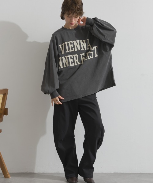 enhaut(アンオート)の「ピグメントOE天竺 ロゴプリント 袖ボリュームTシャツ VIENNA ロンT(Tシャツ/カットソー・レディース・アイボリー/グレイッシュベージュ/チャコールグレー/バーガンディー/ネイビー・FREE)」の19枚目の写真