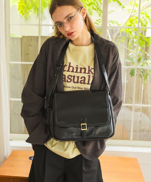 RETRO GIRL（レトロガール）の「クラシカルスクエアバッグ（ショルダーバッグ・レディース・ブラック/ブラウン・ONE SIZE）」の21枚目の写真