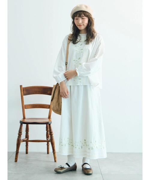 Samansa Mos2(サマンサ モスモス)の「【WEB限定】花柄刺繍ギャザースカート(スカート・レディース・モカ/ブラック/キナリ・F)」の10枚目の写真