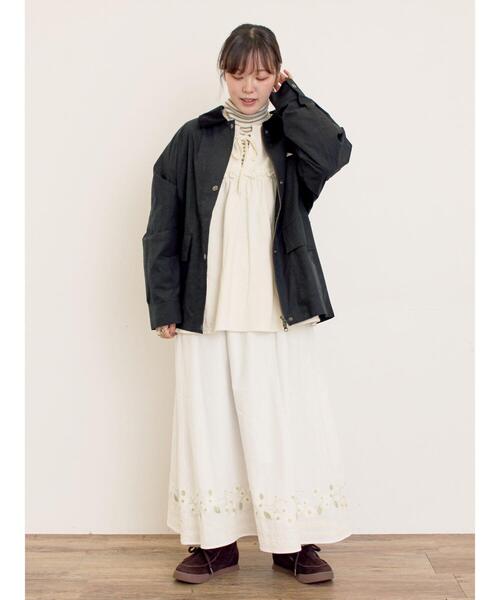 Samansa Mos2(サマンサ モスモス)の「【WEB限定】花柄刺繍ギャザースカート(スカート・レディース・モカ/ブラック/キナリ・F)」の18枚目の写真