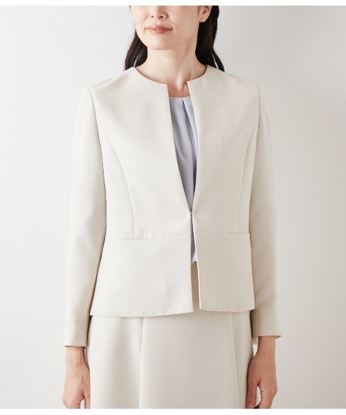 現行＊極美品【ルルウィルビー】ノーカラージャケット ケープ オフホワイト 2 セール】【ウォッシャブル】ダブルフェイス ペプラムノーカラー