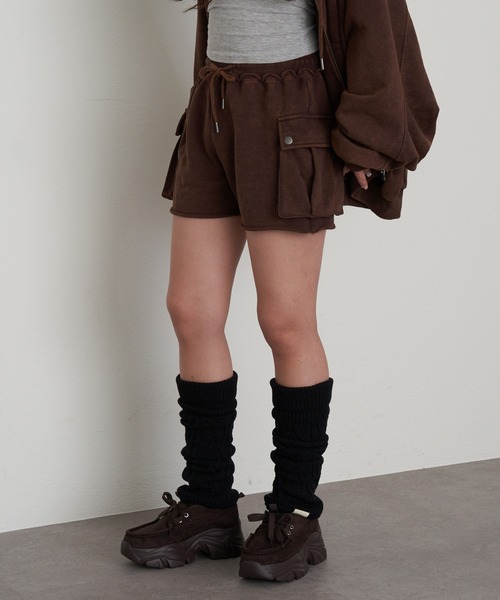 RAY CASSIN（レイカズン）の「ピグメントカーゴショートパンツ（その他パンツ・レディース・ブラック/ベージュ/ブラウン・FREE）」の2枚目の写真