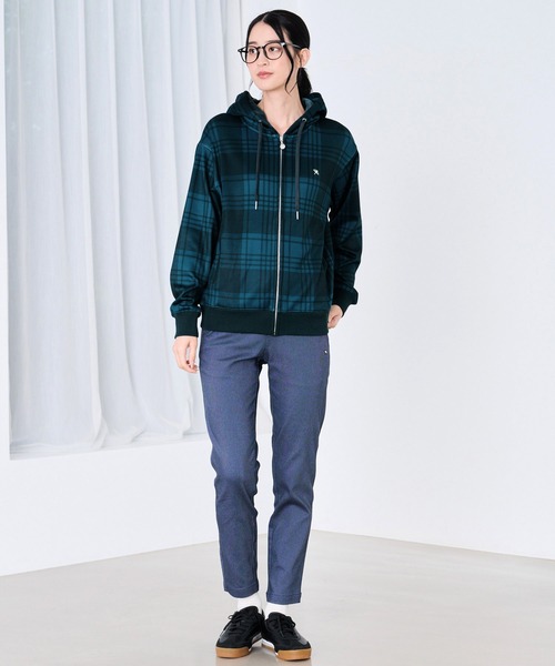 Arnold Palmer（アーノルドパーマー）の「ピーチシャギー シェア チェックプリント ジップパーカー（パーカー・レディース・ライトグレー/ブラック/グリーン・XS/S/M/L/LL）」の7枚目の写真