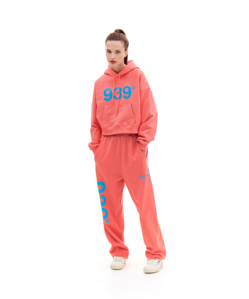 ARCHIVE BOLD(アーカイブボールド)の「939 LOGO CROP HOOD (SALMON)(パーカー・レディース・その他・FREE)」の5枚目の写真
