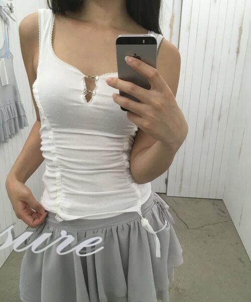 PAIN OR PLEASURE(ペインオアプレジャー)の「MAGNOLIA FRILL SKIRT white(スカート・レディース・その他・SMALL/MEDIUM)」の6枚目の写真