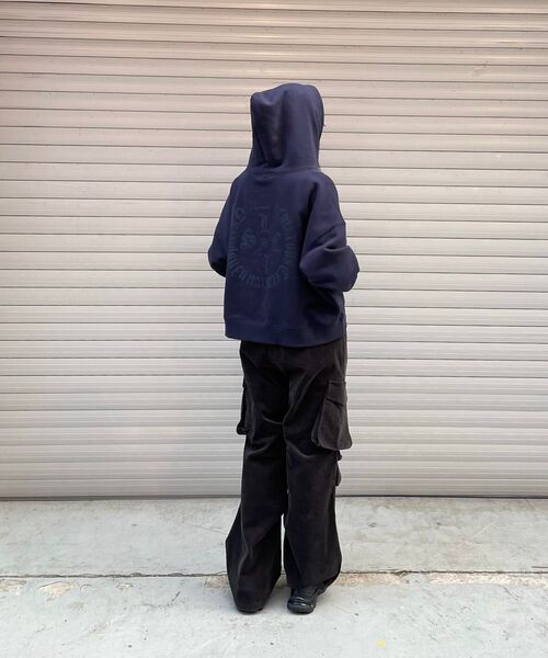 SLOWACID（スローアシッド）の「コーデュロイパラシュートカーゴパンツ[カーキ]（その他パンツ・レディース・カーキ・SMALL/MEDIUM/LARGE）」の8枚目の写真
