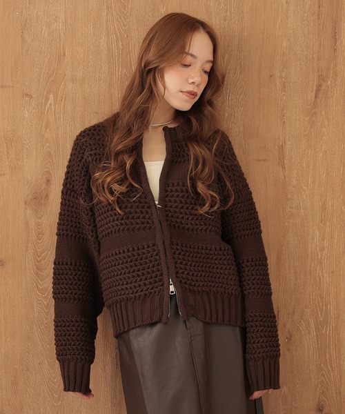 SUWDEE（スーディー）の「texture double zip knit tops（ニット/セーター・レディース・アイボリー/ブラウン・FREE）」の2枚目の写真