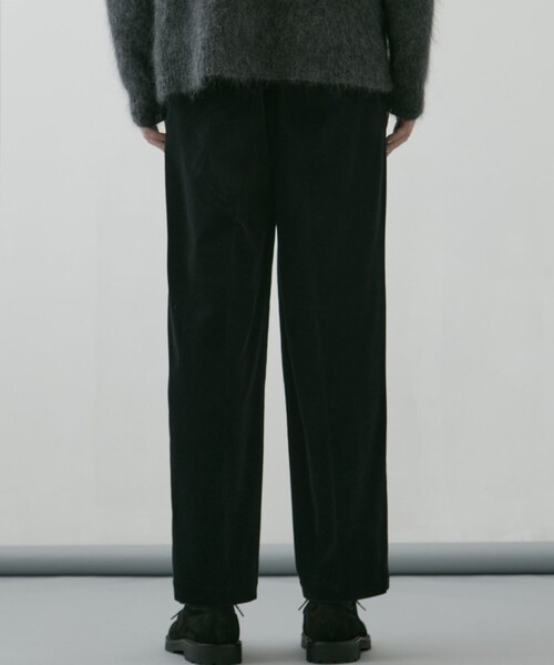 UNITED TOKYO(ユナイテッドトウキョウ)の「【残りわずか】9W CORDUROY 2タックワイドイージーパンツ(その他パンツ・メンズ・ダークグレー/ブラック/ダークネイビー・1/2)」の21枚目の写真