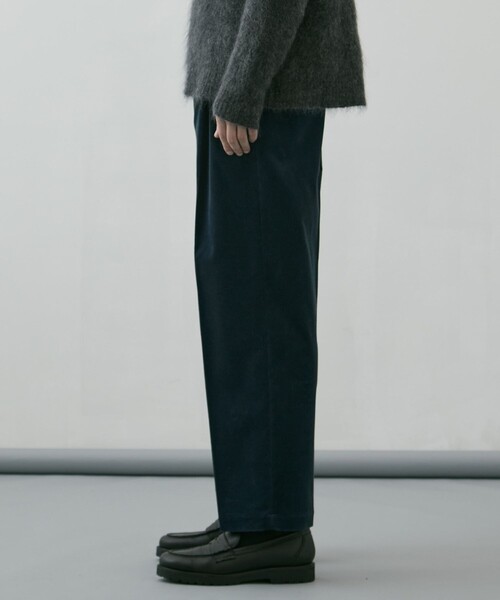 UNITED TOKYO(ユナイテッドトウキョウ)の「【残りわずか】9W CORDUROY 2タックワイドイージーパンツ(その他パンツ・メンズ・ダークグレー/ブラック/ダークネイビー・1/2)」の16枚目の写真