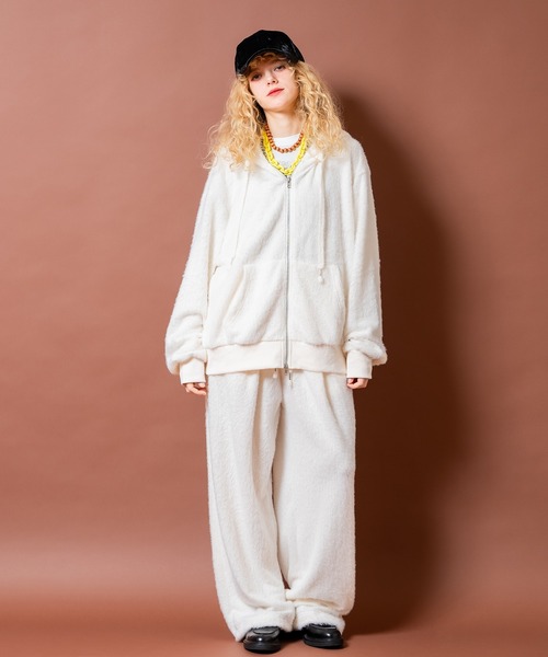 a.p.o.v.（エーピーオービー）の「a.p.o.v. シャギーファーニットワイドパンツ（その他パンツ・メンズ・ホワイト/グレー/ブラック・ONESIZE）」の11枚目の写真
