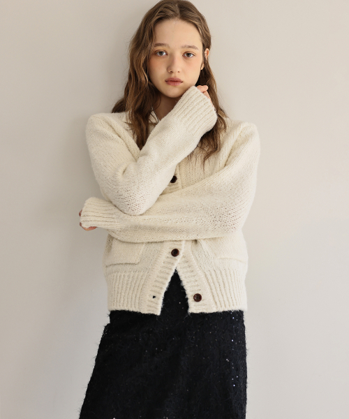 ANDNEEDS（アンドニーズ）の「Eve collar cardigan (ivory)（カーディガン/ボレロ・レディース・その他・FREE）」の4枚目の写真
