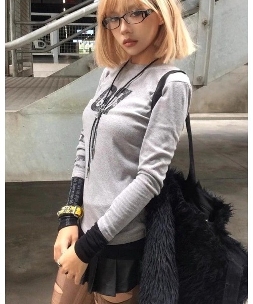 CHEER(チアー)の「配色ロゴプリントトップス(Tシャツ/カットソー・レディース・グレー・M)」の2枚目の写真