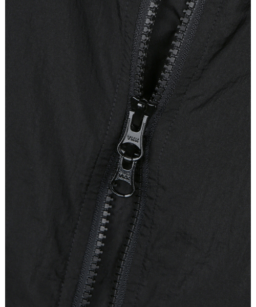 BESLOW(ビースロー)の「SHEER NYLON FLIGHT JACKET BLACK(ブルゾン・メンズ・その他・SMALL/MEDIUM/LARGE/X-LARGE)」の7枚目の写真