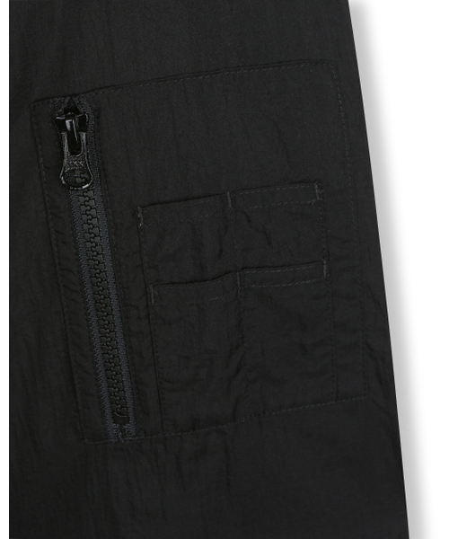BESLOW(ビースロー)の「SHEER NYLON FLIGHT JACKET BLACK(ブルゾン・メンズ・その他・SMALL/MEDIUM/LARGE/X-LARGE)」の5枚目の写真