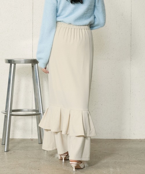 Elishe（エリシェ）の「ラインストーンフリルマーメイドスカート（スカート・レディース・チャコールグレー/アイボリー/ベージュ・0/1）」の6枚目の写真