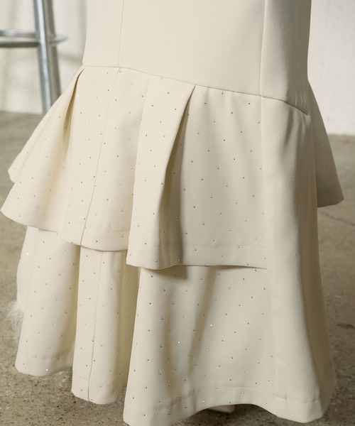 Elishe（エリシェ）の「ラインストーンフリルマーメイドスカート（スカート・レディース・チャコールグレー/アイボリー/ベージュ・0/1）」の10枚目の写真