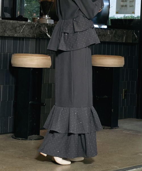 Elishe（エリシェ）の「ラインストーンフリルマーメイドスカート（スカート・レディース・チャコールグレー/アイボリー/ベージュ・0/1）」の13枚目の写真