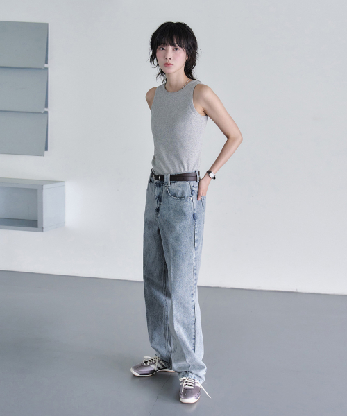 DECET WOMEN(デケット ウーマン)の「シグネチャーストレートジーンズ DCWPT001Lブルー(デニムパンツ・レディース・その他・X-SMALL/SMALL/MEDIUM/LARGE)」の1枚目の写真