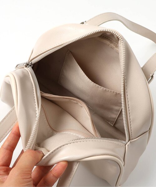 algy(アルジー)の「ラウンドボストンバッグ(ボストンバッグ・キッズ・オフホワイト/ピンク/ブラック・FREE)」の4枚目の写真