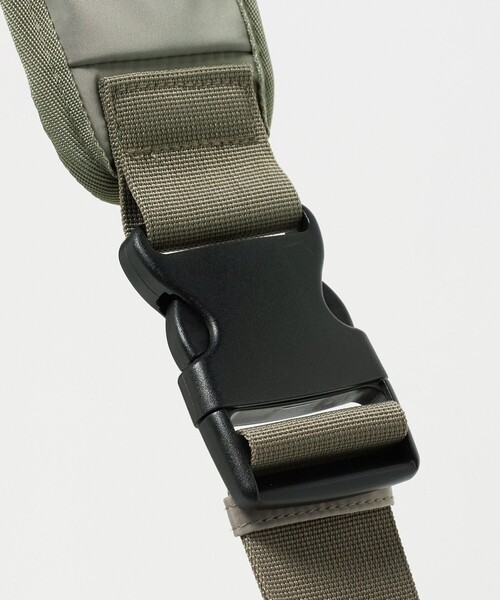 BEAUTY&YOUTH UNITED ARROWS(ビューティーアンドユースユナイテッドアローズ)の「フラップ ショルダーバッグ(ショルダーバッグ・レディース・ブラック/オリーブ・FREE)」の17枚目の写真