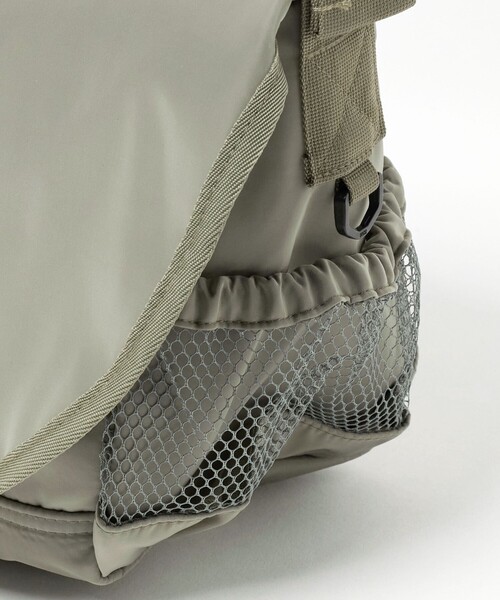 BEAUTY&YOUTH UNITED ARROWS(ビューティーアンドユースユナイテッドアローズ)の「フラップ ショルダーバッグ(ショルダーバッグ・レディース・ブラック/オリーブ・FREE)」の18枚目の写真