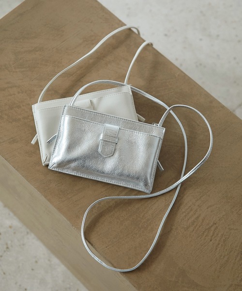 Whim Gazette(ウィムガゼット)の「【Hoaw.】スマホウォレットショルダーバッグ3(ショルダーバッグ・レディース・ブラック/シルバー/パープル/ライトグレー・FREE)」の5枚目の写真