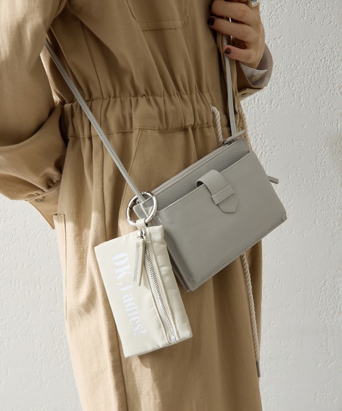 Whim Gazette(ウィムガゼット)の「【Hoaw.】スマホウォレットショルダーバッグ3(ショルダーバッグ・レディース・ブラック/シルバー/パープル/ライトグレー・FREE)」の20枚目の写真