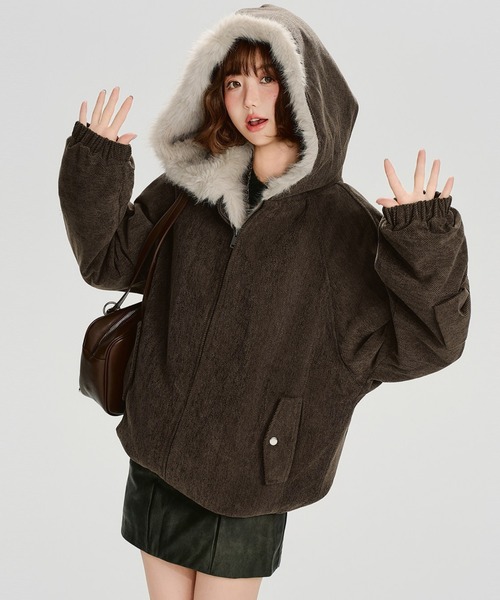 gossip!ロサンゼルス(ゴシップロサンゼルス)の「ファーフード付きコーデュロイゆったりカジュアル中綿ジャケット(ブルゾン・レディース・カーキ/ブラック・L/M)」の22枚目の写真