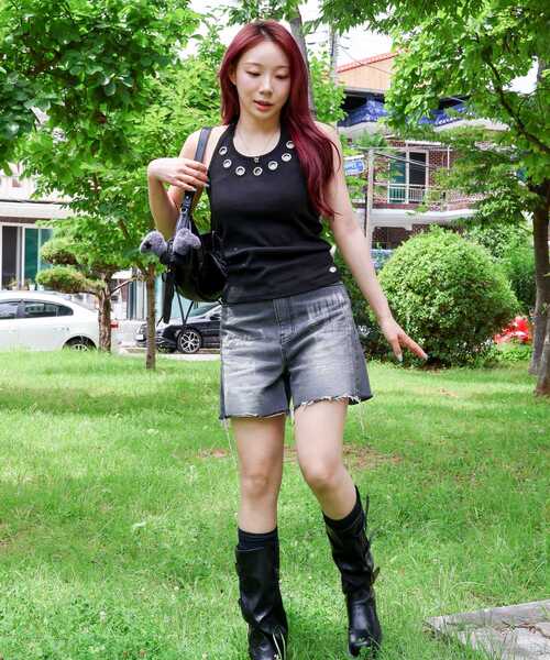 SEQUENZ(シークエンズ)の「※WEB限定 / ホルターネック / レディースアイレットタンクトップ /sqnz halter neck eyelet tank top(タンクトップ・レディース・ライトグレー/その他1/ブラック・MEDIUM/SMALL)」の19枚目の写真