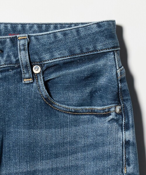 RED CARD TOKYO（レッドカード）の「【別注】＜RED CARD＞35th Anniv. Straight デニムパンツ（デニムパンツ・レディース・ライトブルー/コバルトブルー・25/22/24/23）」の12枚目の写真