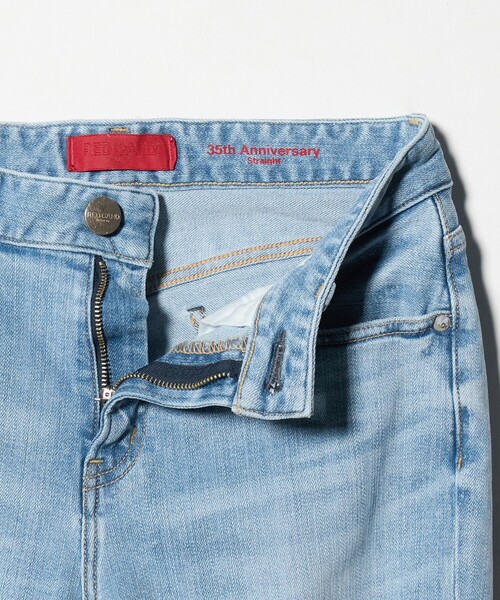 RED CARD TOKYO（レッドカード）の「【別注】＜RED CARD＞35th Anniv. Straight デニムパンツ（デニムパンツ・レディース・ライトブルー/コバルトブルー・25/22/24/23）」の22枚目の写真