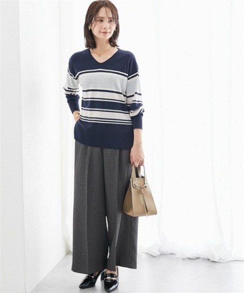 7days Life Styling(セブンデイズライフスタイリング)の「【UVカット】マルチボーダーVネックニット (洗濯機OK)(ニット/セーター・レディース・ネイビー系/ベージュ系・3L/LL/L/M/S)」の14枚目の写真