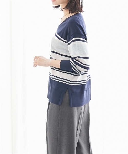 7days Life Styling(セブンデイズライフスタイリング)の「【UVカット】マルチボーダーVネックニット (洗濯機OK)(ニット/セーター・レディース・ネイビー系/ベージュ系・3L/LL/L/M/S)」の5枚目の写真