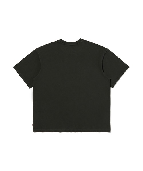 Levi's(リーバイス)の「Levi's/リーバイス クロップド ショートスリーブ Tシャツ(Tシャツ/カットソー・メンズ・ブラック・XL/L/M/S)」の5枚目の写真