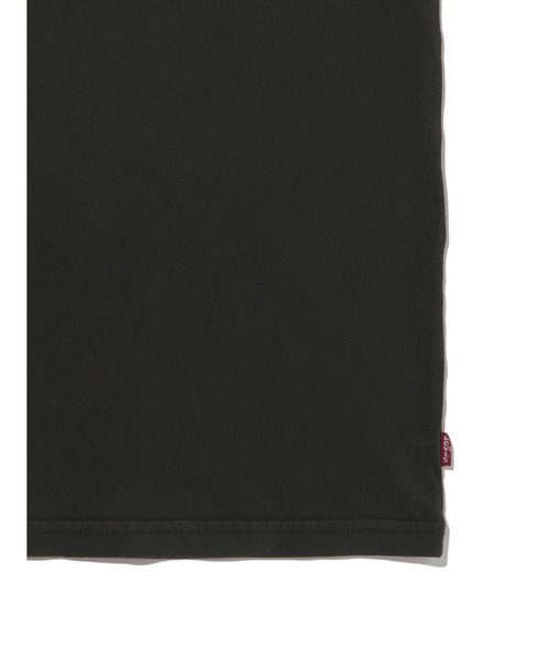 Levi's(リーバイス)の「Levi's/リーバイス クロップド ショートスリーブ Tシャツ(Tシャツ/カットソー・メンズ・ブラック・XL/L/M/S)」の8枚目の写真