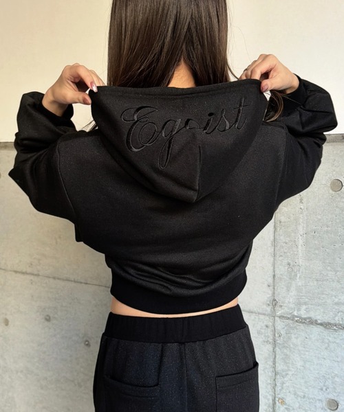 EGOIST(エゴイスト)の「フードロゴラメ裏毛トップス(スウェット・レディース・ライトグレー/ブラック・FREE)」の9枚目の写真