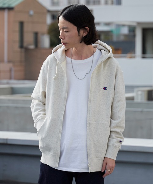 Champion（チャンピオン）の「Champion/チャンピオン ジップフーデッド スウェットシャツ 2026年春夏（パーカー・メンズ・グレー/オートミール/ブラック/ネイビー・M/L/XL）」の3枚目の写真