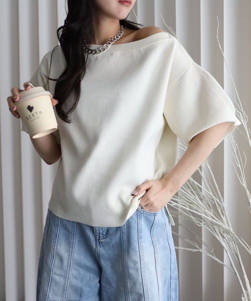 YENNA（イェンナ）の「【 2026 SS 新作 】ランタンスリーブボートネックニット/オフショルニット（ニット/セーター・レディース・ブラウン/アイボリー/ブラック/グレイッシュベージュ・FREE）」の5枚目の写真